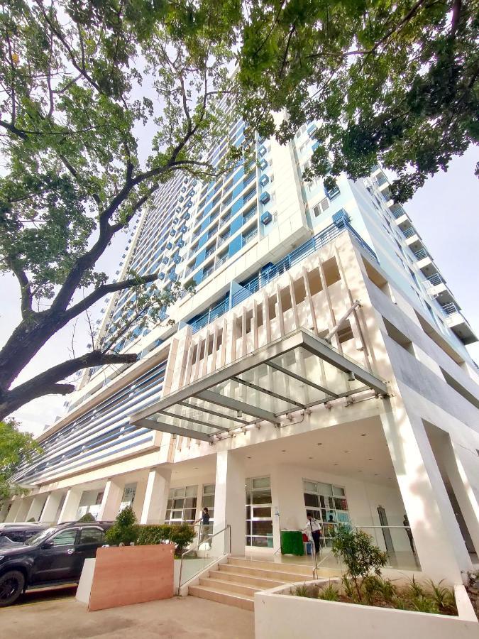 Quince Studio W/ Balcony Orochi Staycation Ph At Loop Tower Cdo 卡加盐德奥罗 外观 照片