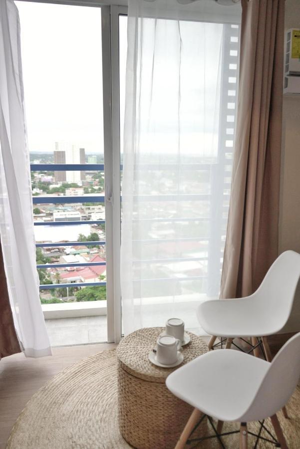 Quince Studio W/ Balcony Orochi Staycation Ph At Loop Tower Cdo 卡加盐德奥罗 外观 照片